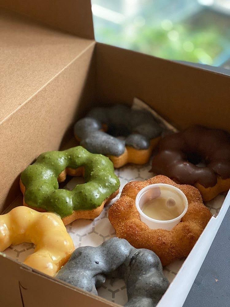 Isabella's Mochi Donuts Oishiii Sweets