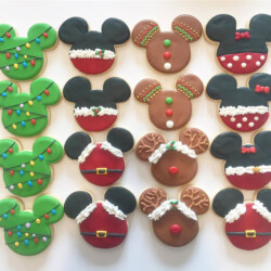 Christmas Mickey Cookies Oishiiisweets Christmas Cookies