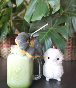 Iced Mochi Donut Latte mochi donut